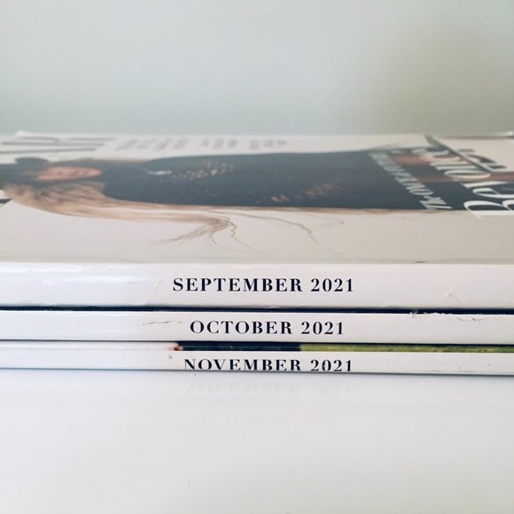 3 Harper's Bazaar Magazines Lot 2021 - Picture 5 of 12